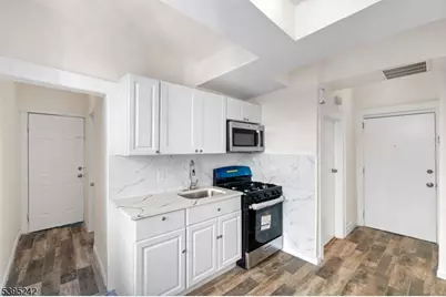 366 Badger Ave, Newark, NJ 07112 - Photo 37