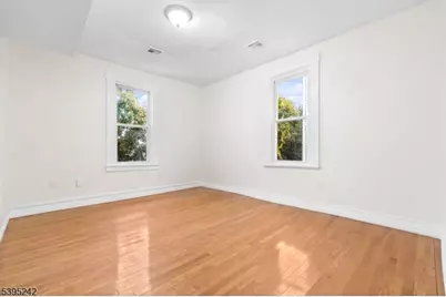 366 Badger Ave, Newark, NJ 07112 - Photo 13