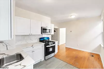 366 Badger Ave, Newark, NJ 07112 - Photo 41