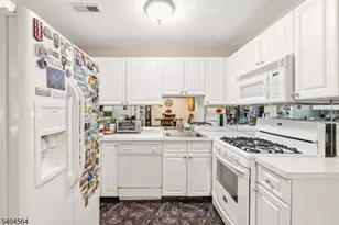 191 Prestwick Way, Edison Twp., NJ 08820 - Photo 5