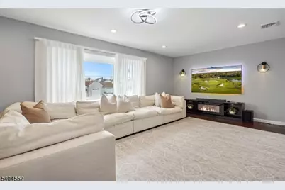 2389 Steuben St, Union Township, NJ 07083 - Photo 3