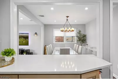 2389 Steuben St, Union Township, NJ 07083 - Photo 5