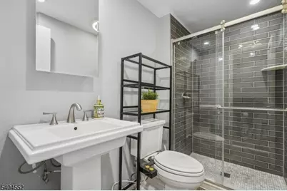 2389 Steuben St, Union Township, NJ 07083 - Photo 19