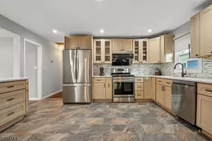 2389 Steuben St, Union Township, NJ 07083 - Photo 7