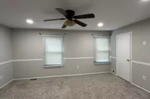 129 Hampton Ct, Franklin Township, NJ 08873 - Photo 9