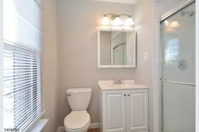 129 Hampton Ct, Franklin Township, NJ 08873 - Photo 21