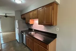 129 Hampton Ct, Franklin Township, NJ 08873 - Photo 7