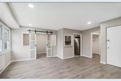 188 Park St, East Orange, NJ 07017 - Photo 5