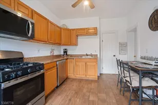 593 Broad St, Carlstadt, NJ 07072 - Photo 9