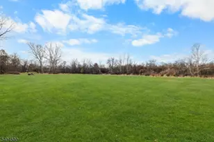 110 Mine St, Raritan Township, NJ 08822 - Photo 21