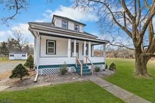 110 Mine St, Raritan Township, NJ 08822 - Photo 3