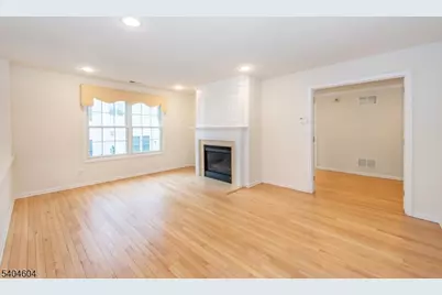 136 Hickory Hill Blvd #101, Totowa, NJ 07512 - Photo 29