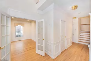 136 Hickory Hill Blvd, Totowa, NJ 07512 - Photo 3