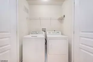 136 Hickory Hill Blvd, Totowa, NJ 07512 - Photo 21