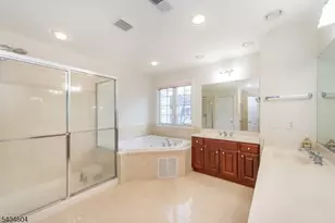 136 Hickory Hill Blvd, Totowa, NJ 07512 - Photo 23