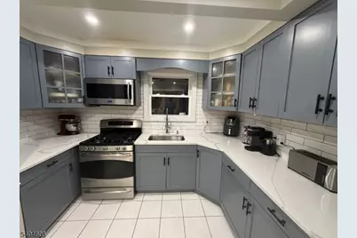 1090 Salem Rd, Union Township, NJ 07083 - Photo 5