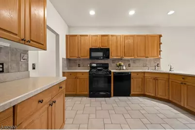 88 Louis Dr, Montville Township, NJ 07045 - Photo 11