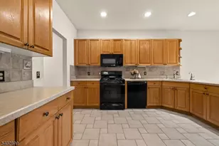 88 Louis Dr, Montville Township, NJ 07045 - Photo 11