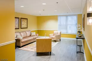 319 Regency Pl, Woodbridge Township, NJ 07095 - Photo 15