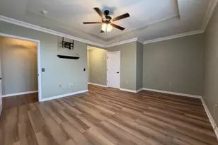 319 Regency Pl, Woodbridge Township, NJ 07095 - Photo 7