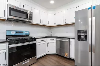 608 Dunn Cir, Bridgewater, NJ 08807 - Photo 7