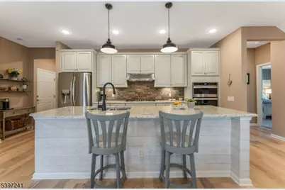 12 Barnett Road, Raritan Township, NJ 08822 - Photo 11