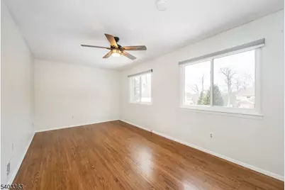 44 Littlewood Ct, Wayne Twp., NJ 07470 - Photo 11