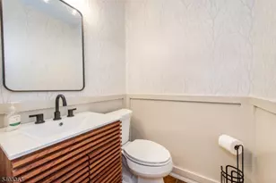 44 Littlewood Ct, Wayne Twp., NJ 07470 - Photo 3