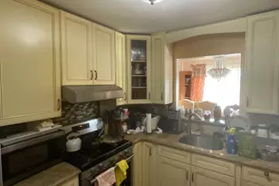 1190 W St George, Linden, NJ 07036 - Photo 19