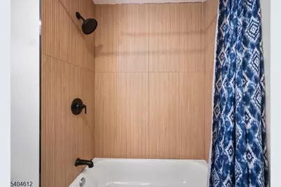 21 Eastern Pkwy, Newark, NJ 07106 - Photo 27