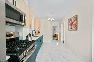 21 Eastern Pkwy, Newark, NJ 07106 - Photo 21