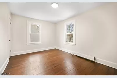 21 Eastern Pkwy, Newark, NJ 07106 - Photo 25