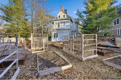 386 Park St, Montclair, NJ 07043 - Photo 39