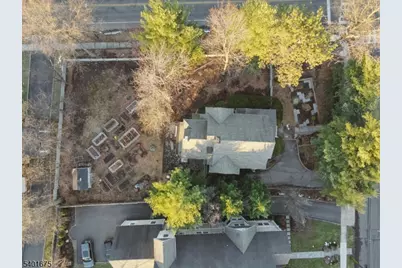 386 Park St, Montclair, NJ 07043 - Photo 45