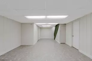 211 Reaville Rd, Raritan Township, NJ 08822 - Photo 33