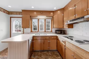 211 Reaville Rd, Raritan Township, NJ 08822 - Photo 17