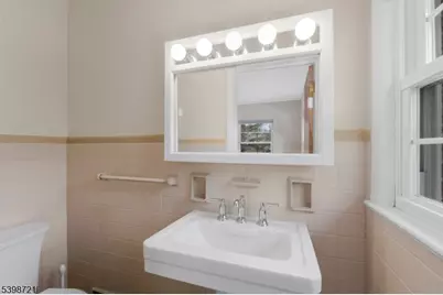 211 Reaville Rd, Raritan Township, NJ 08822 - Photo 23