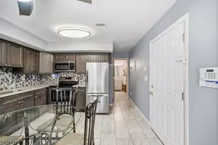 31 Fairmount Ave, Hackensack, NJ 07601 - Photo 9