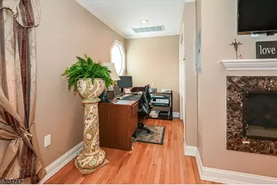 2 Eden Pl, Wayne, NJ 07470 - Photo 15