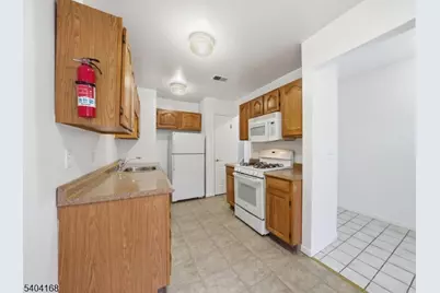 4 Deer Hill Ct, Boonton Town, NJ 07005 - Photo 3