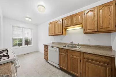 4 Deer Hill Ct, Boonton Town, NJ 07005 - Photo 7