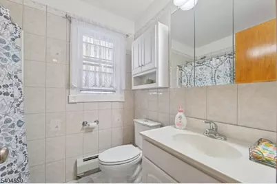 391 Avenue E, Bayonne, NJ 07002 - Photo 19