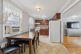 391 Ave E, Bayonne, NJ 07002 - Photo 25