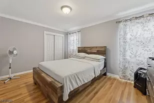 391 Ave E, Bayonne, NJ 07002 - Photo 29