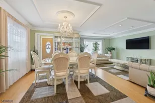 391 Ave E, Bayonne, NJ 07002 - Photo 5