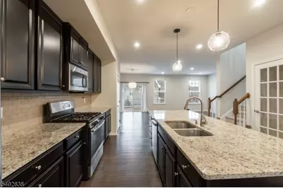 28 Trailwood Dr, Mount Arlington, NJ 07856 - Photo 5