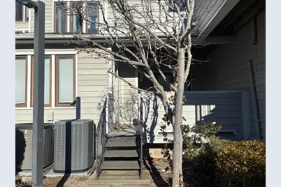 748 Mainsail Ln, Secaucus, NJ 07094 - Photo 1