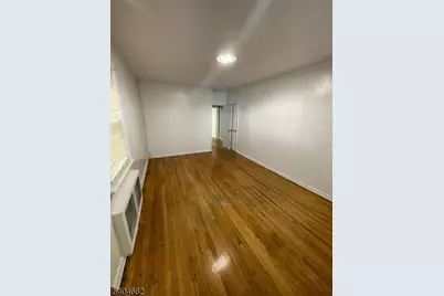 388 Leslie St, Newark, NJ 07112 - Photo 9