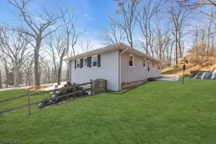 128 Old Croton Rd, Raritan Township, NJ 08822 - Photo 29