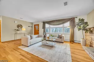 128 Old Croton Rd, Raritan Township, NJ 08822 - Photo 5